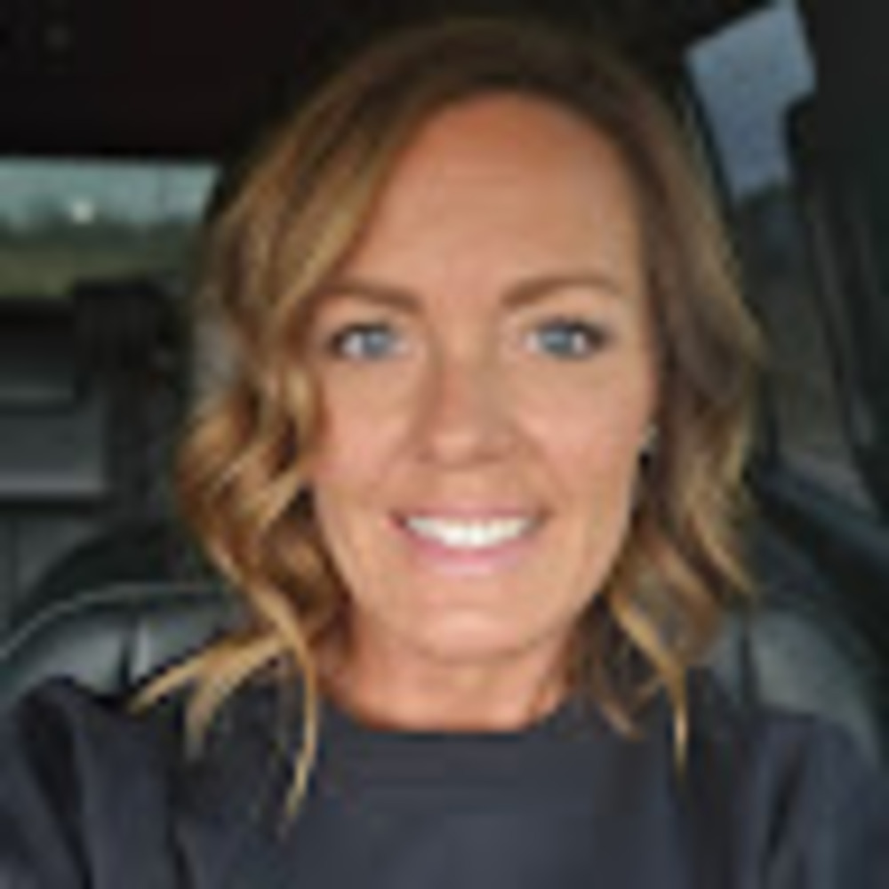 Meet your Posher, Adrienne